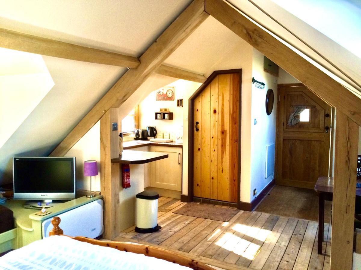 Greencourt Loft - The Cotswold Way, Stroud Ryeford Exterior photo