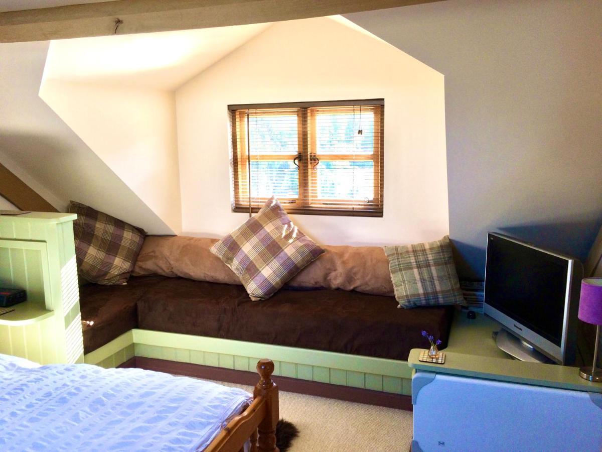 Greencourt Loft - The Cotswold Way, Stroud Ryeford Exterior photo
