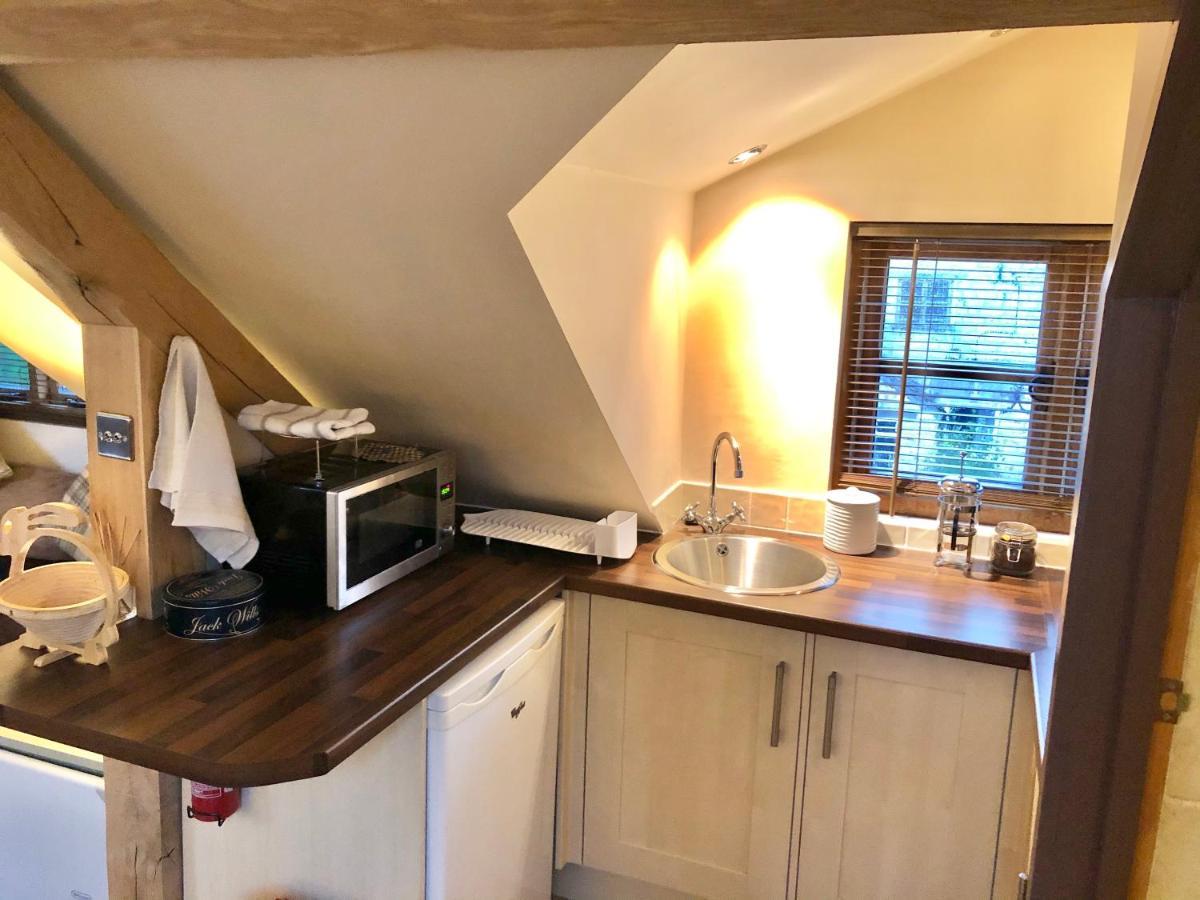 Greencourt Loft - The Cotswold Way, Stroud Ryeford Exterior photo
